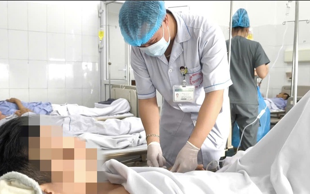 Từ ca mổ cấp cứu sau khi ăn bát bún cá: Bác sĩ chỉ ra 3 điều cần lưu ý