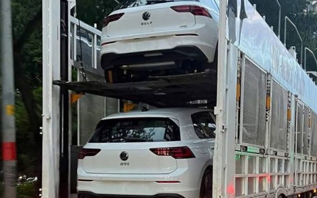 VW Golf lộ diện ở Việt Nam: Là bản giữa và bản tiêu chuẩn, giá khởi điểm chưa đến 800 triệu, có máy hybrid