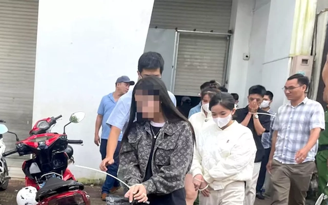 Cho thuê địa điểm, cung cấp 'gái bay' cho dân chơi, chủ quán bar nổi tiếng ở Gia Lai bị bắt