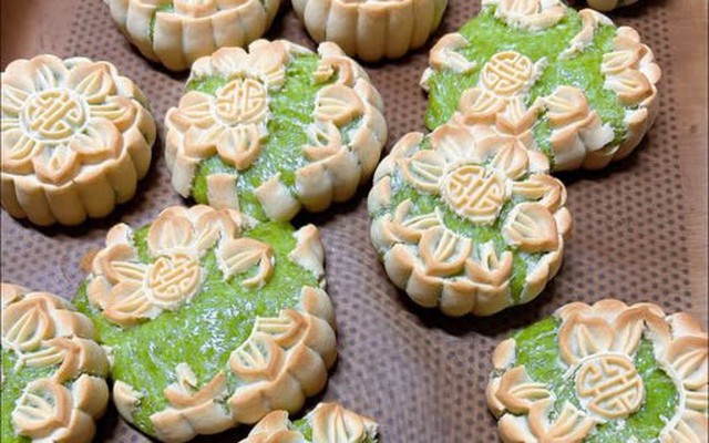Mẻ bánh Trung thu nhân cốm xào "phông bạt" nhất lúc này: Của ai lên tiếng đi trời!