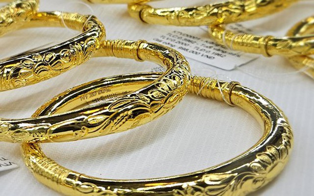 Cuối ngày 25-9, vàng nhẫn trơn ở cửa hàng nhỏ có giá thấp bất ngờ