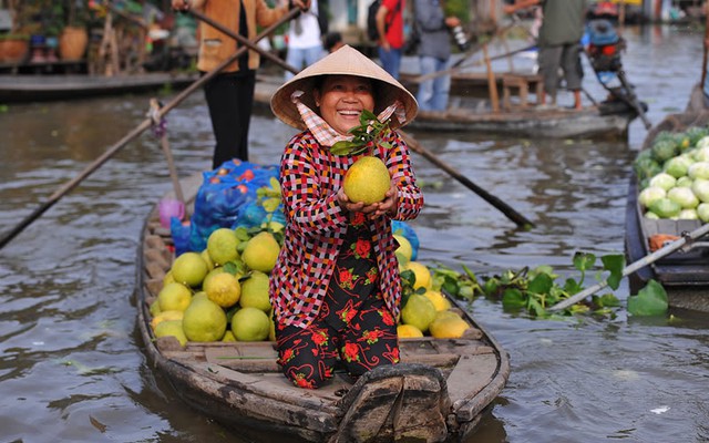 Tại sao khi muốn nói "phải không", người miền Tây lại sử dụng "phớ hôn"?