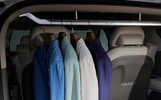 Xe mới KIA sắp bán ở Việt Nam: Có giá treo quần áo như xe của 'mẹ bỉm sữa' nhưng lại dành cho tổng tài