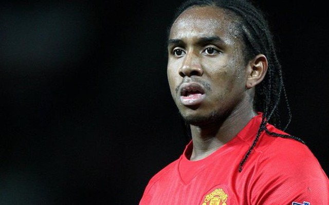 Cựu sao Man United đối diện án tù vì trốn nghĩa vụ