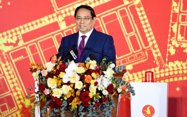 Thủ tướng dự lễ khởi công 2 dự án có tổng vốn 182.000 tỷ đồng, thuộc top đầu thế giới của Vingroup