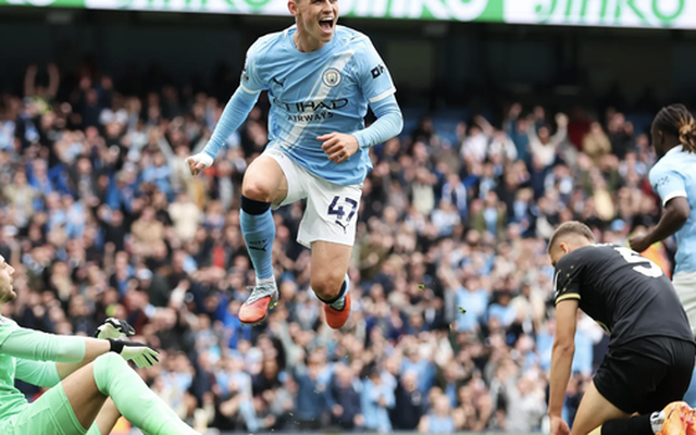 Thắng Burnley bằng hai cú đúp, Man City bay cao Top 5 Ngoại hạng