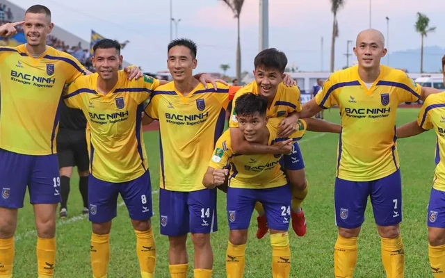 Đội hạng Nhất Bắc Ninh thắng nhờ quả phạt đền gây tranh cãi