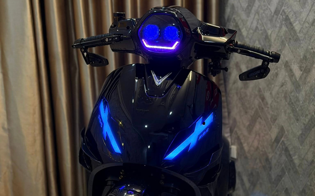 Người dùng khoe xe điện VinFast cá nhân hóa cực mạnh, dân mạng choáng: '1 đồng tiền xe, 5 đồng tiền độ'