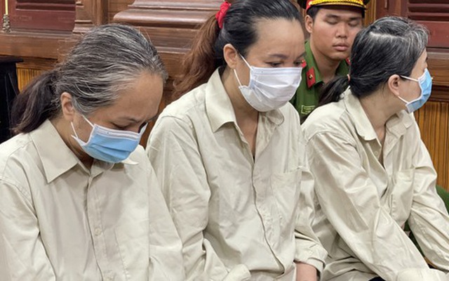 Phơi bày bí mật ở Mái ấm Hoa Hồng