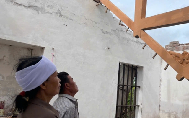 Người dân thoát chết kể lại khoảnh khắc kinh hoàng trong lốc xoáy bão số 10