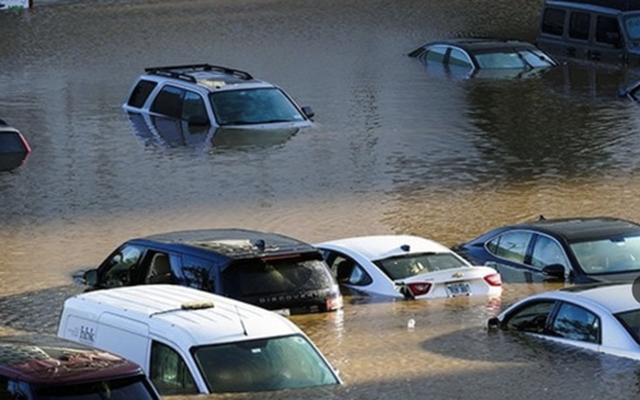 Ô tô ngập nước vì bão Bualoi: Khi nào bảo hiểm đền bù, khi nào không?