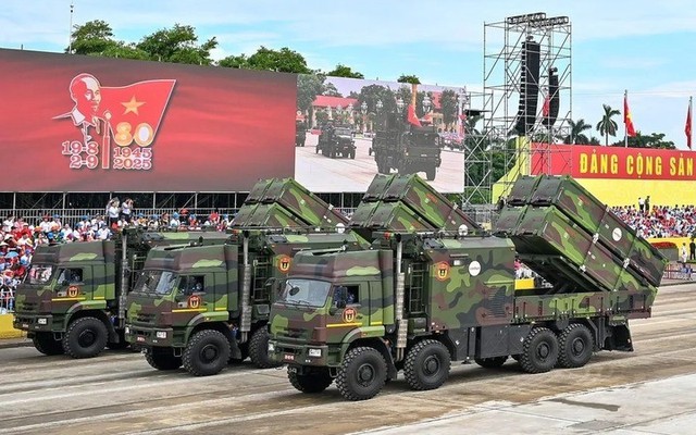 Nước ngoài ngạc nhiên trước loạt vũ khí nội địa của Việt Nam