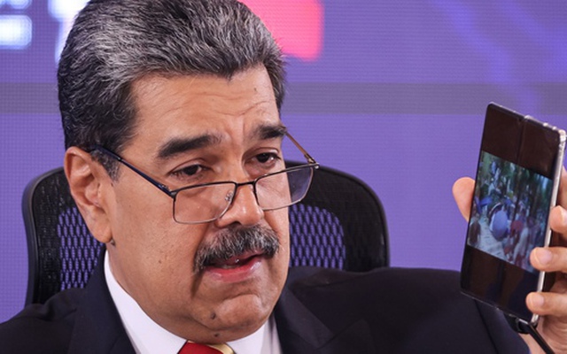 Tổng thống Venezuela ca ngợi chiếc điện thoại của Trung Quốc là "tốt nhất thế giới", không ai có thể hack