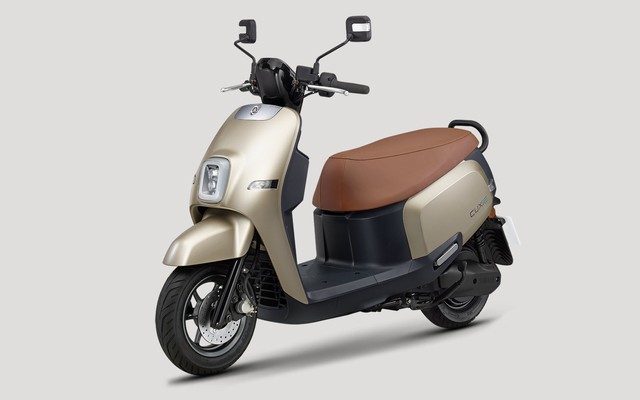 Xe máy điện mới của Yamaha chính thức ra mắt: Có 2 pin kép, chạy tối đa 83 km