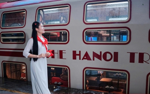 Đoàn tàu du lịch "Hà Nội 5 Cửa Ô" chính thức vận hành từ hôm nay