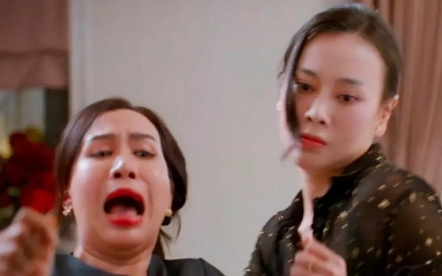 Diễn viên Trúc Mai: ‘Sau cảnh xô xát với Phương Oanh, có khán giả đòi tát tôi’