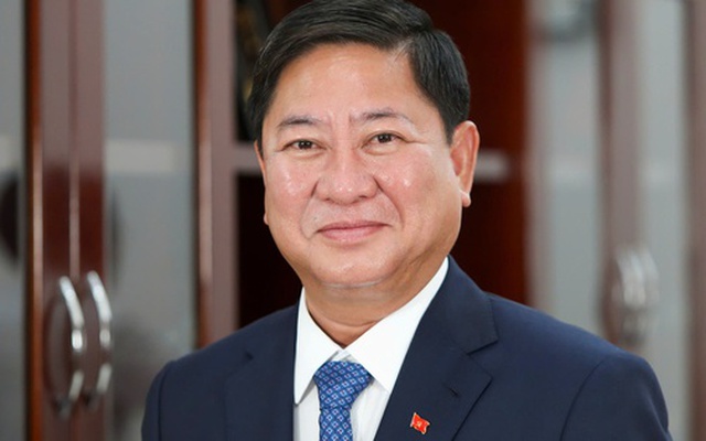 Chủ tịch UBND tỉnh và Chủ tịch Ủy ban MTTQ tỉnh Khánh Hòa xin nghỉ công tác