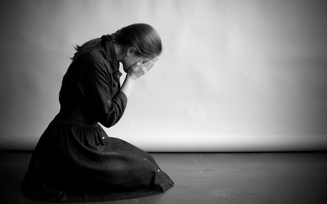 Lên mạng khoe túi hiệu chồng tặng rồi bẽ bàng nhận ra là quà thừa của tiểu tam