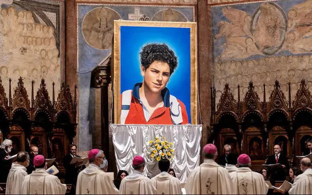 2 "phép lạ" của thần đồng máy tính 15 tuổi vừa được phong thánh, thi thể vẫn còn như nguyên vẹn sau 19 năm