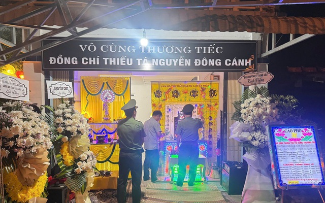 Thiếu tá Công an ở Đắk Lắk hy sinh: Vợ khóc nghẹn, con trai mới ngày đầu đi học