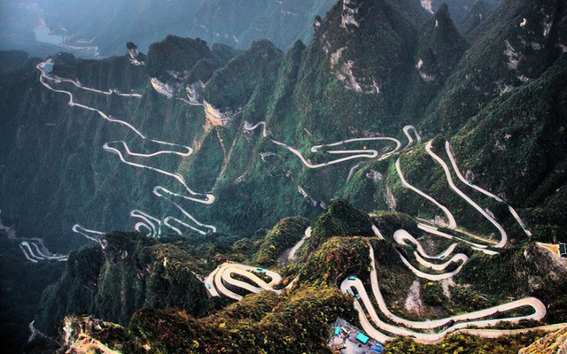 Đại lộ Thông Thiên: Cung đường lái xe 'điên rồ' nhất trên Trái Đất