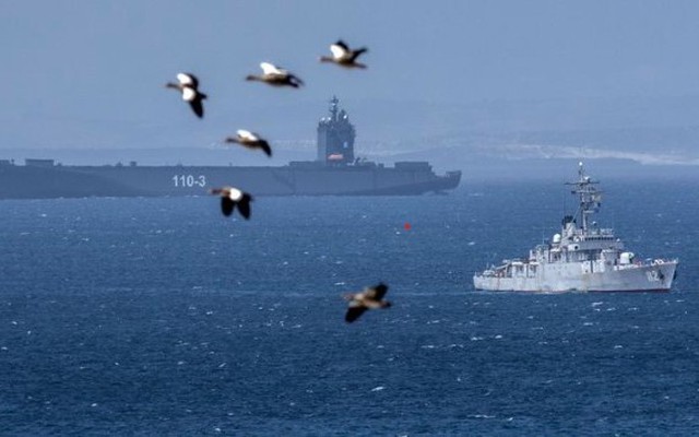 Đội tàu chiến Trung Quốc, Nga và Iran tới Nam Phi tập trận