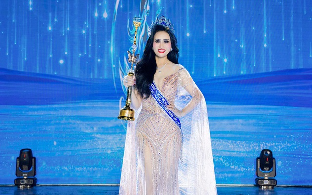 Vũ Thị Thanh Tâm đăng quang Hoa hậu Đại dương Doanh nhân Thế giới 2026