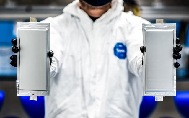 Quốc gia này đầu tư hơn 700 triệu USD sản xuất pin thể rắn - lỏng: Ngày xe điện chạy hơn 1000km/1 lần sạc đến gần lắm rồi