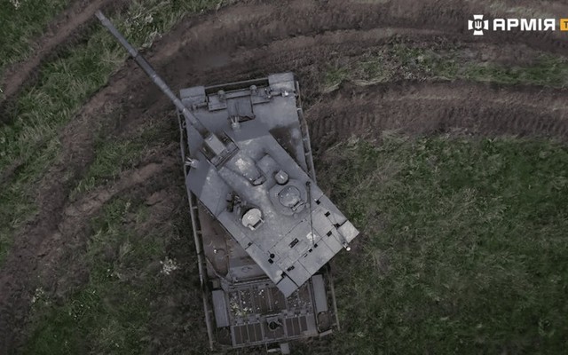 Số xe tăng Challenger 2 dư thừa sẽ được giao nốt cho chiến sự?