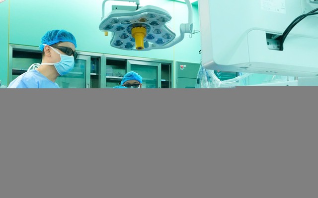 Lần đầu ở Việt Nam, bệnh viện TP.HCM mổ tim phức tạp bằng nội soi 3D
