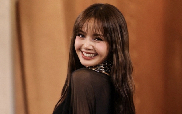 Quyết định của Lisa (BLACKPINK) bị cả MXH tấn công