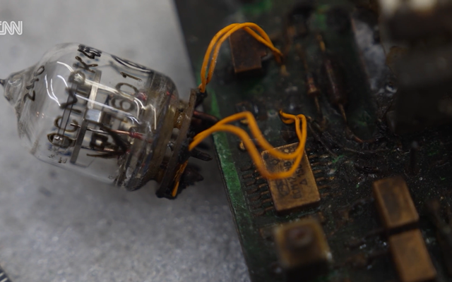 Bất ngờ lớn khi tên lửa Oreshnik vẫn sử dụng ống chân không