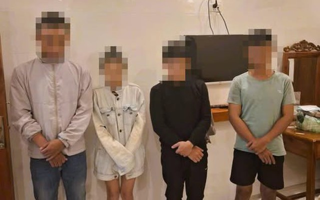 Bắt Nguyễn Bạch Kim Duyên sinh năm 2005