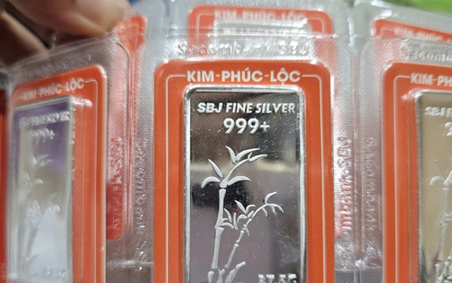 Sốc với giá bạc hôm nay, 14-1, người mua bạc lãi 14 triệu đồng/1 tuần