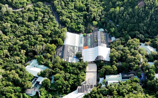 Ông Vương Tấn Việt, trụ trì chùa Phật Quang kiện đòi hơn 71.000 m2 đất