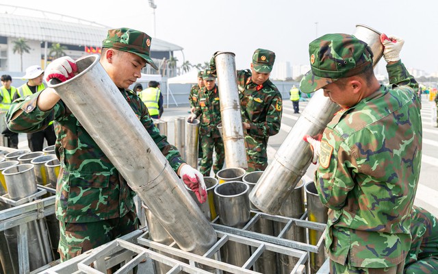 Cận cảnh trận địa 4.600 quả pháo hoa chào mừng thành công Đại hội XIV của Đảng