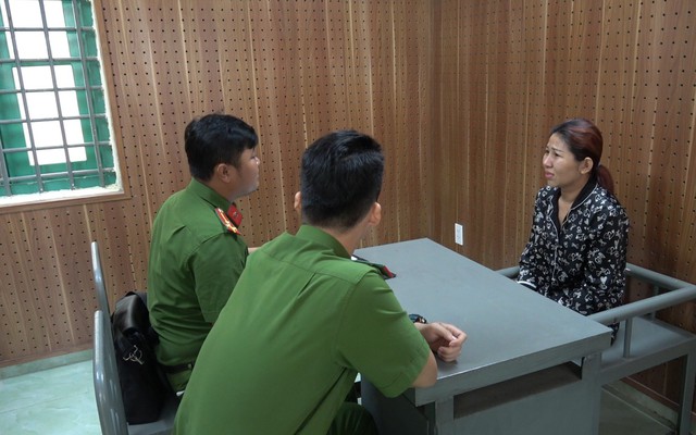 Vụ bắt cóc người đàn ông đưa lên xe: Bắt và khám xét khẩn cấp nơi ở của Lê Thị Yến Uyên