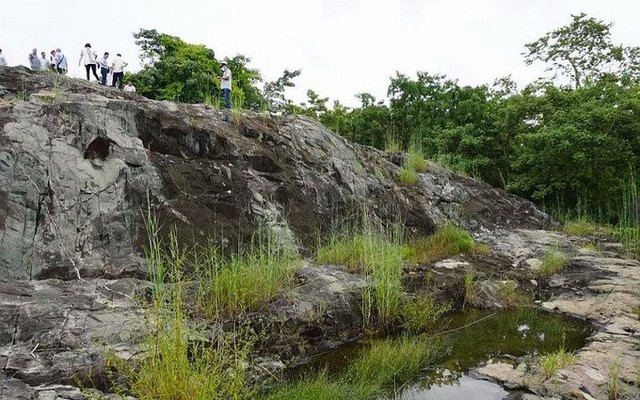 Ngọn núi ở TP.HCM cao hơn 10m: Được ví như "núi dễ leo nhất Việt Nam", xung quanh là hệ sinh thái hiếm có