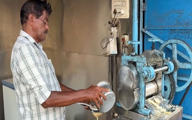 Người bán nước mía gây bất ngờ khi đặt chân tới 10 quốc gia