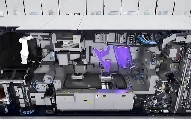 Sếp lớn của ASML tuyên bố: Trung Quốc đang tiến bộ theo cách mà chúng ta không thể ngăn cản
