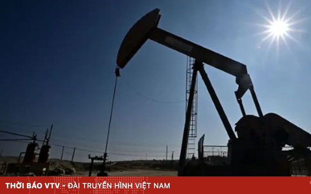 EU hạ trần giá dầu thô Nga