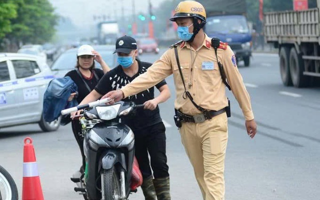 Một lỗi rất nhiều người đi xe máy mắc phải, nhưng cái giá phải trả có thể lên tới 14 triệu đồng?