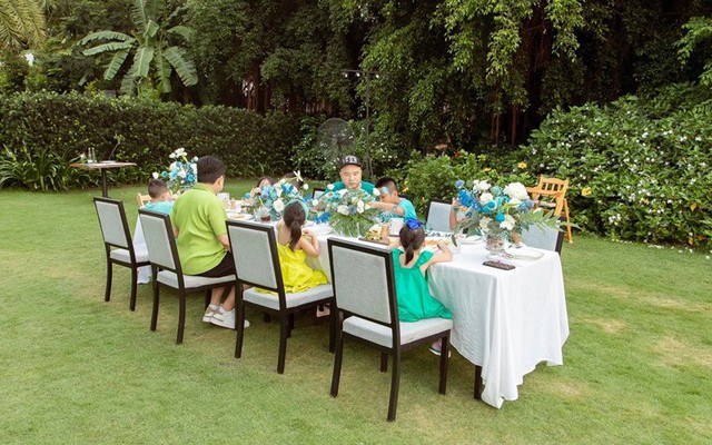 Nam nghệ sĩ có 10 con, mua biệt thự 2.000 m2 khu nhà giàu nhất TPHCM để con có chỗ ở thoải mái