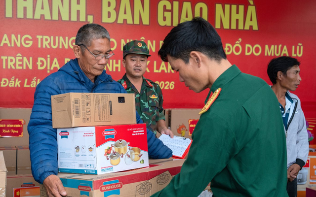 "Khi có thể nấu được 1 bữa cơm nóng, người dân mới thực sự bắt đầu hành trình ổn định lại cuộc sống"