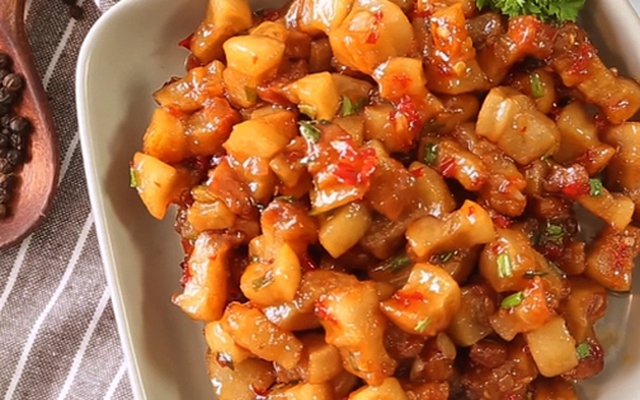 Mỡ lợn được xem là một trong những thực phẩm lành mạnh nhất thế giới, nhưng bì lợn chiên giòn liệu có nên ăn?