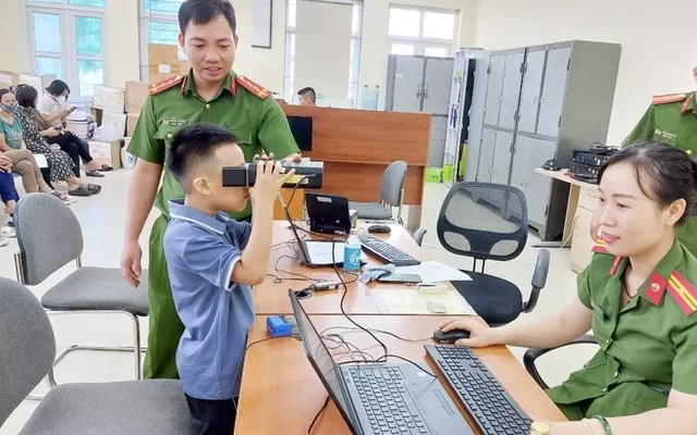 Những người sinh vào những năm nào phải cấp đổi thẻ căn cước trong năm 2026?