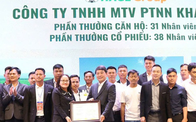Nữ nhân viên được bầu Đức thưởng căn hộ kể lý do ở lại HAGL lúc khó khăn nhất