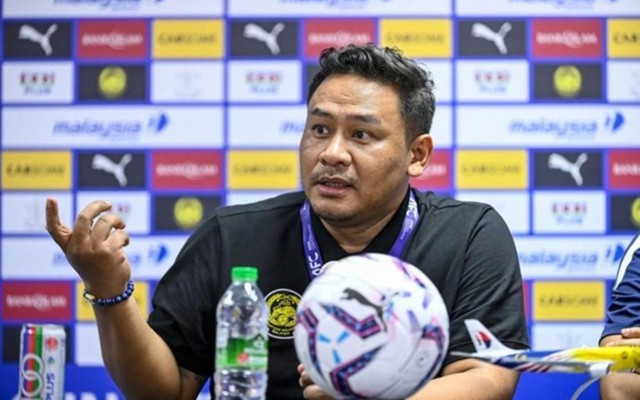 HLV tuyển Malaysia bỗng nhiên chấm dứt hợp đồng sau trận thắng Việt Nam, cái kết khiến tất cả bất ngờ