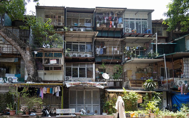 Nhà tập thể cũ ở Hà Nội được rao bán giá hơn 350 triệu đồng/m²