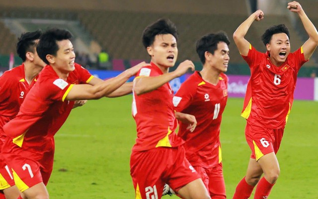 Viral bản nhạc nghe "rất Tết" nhưng điểm danh đủ 23 tuyển thủ U23 Việt Nam, nghe một lần đã thuộc tên cả đội hình!